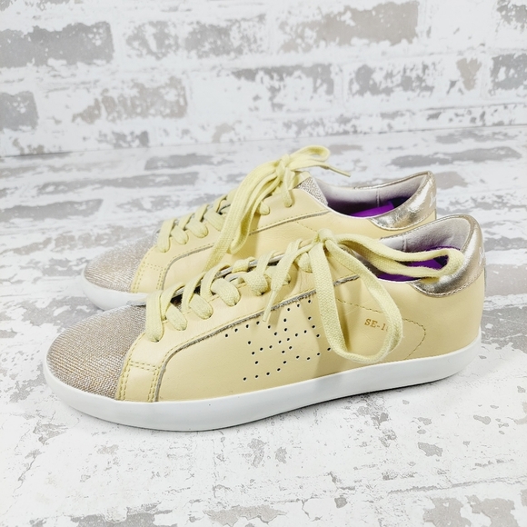 NEW Sam Edelman Aubrie Mini Yellow Leather Lace Up Low-Top Sneakers X300 - Picture 1 of 11